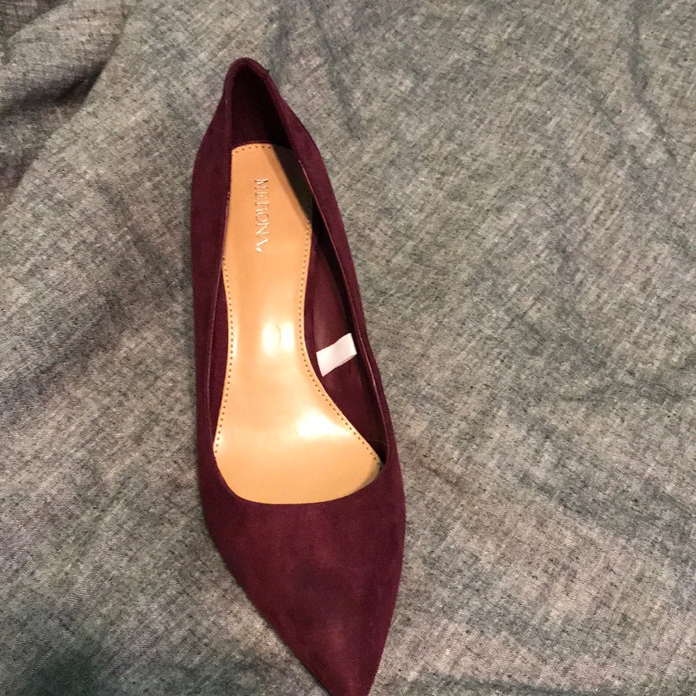 Heels - Picture 3 of 4